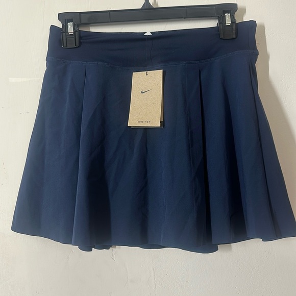 Nike Pants - Nike Women's Golf Skort NWT